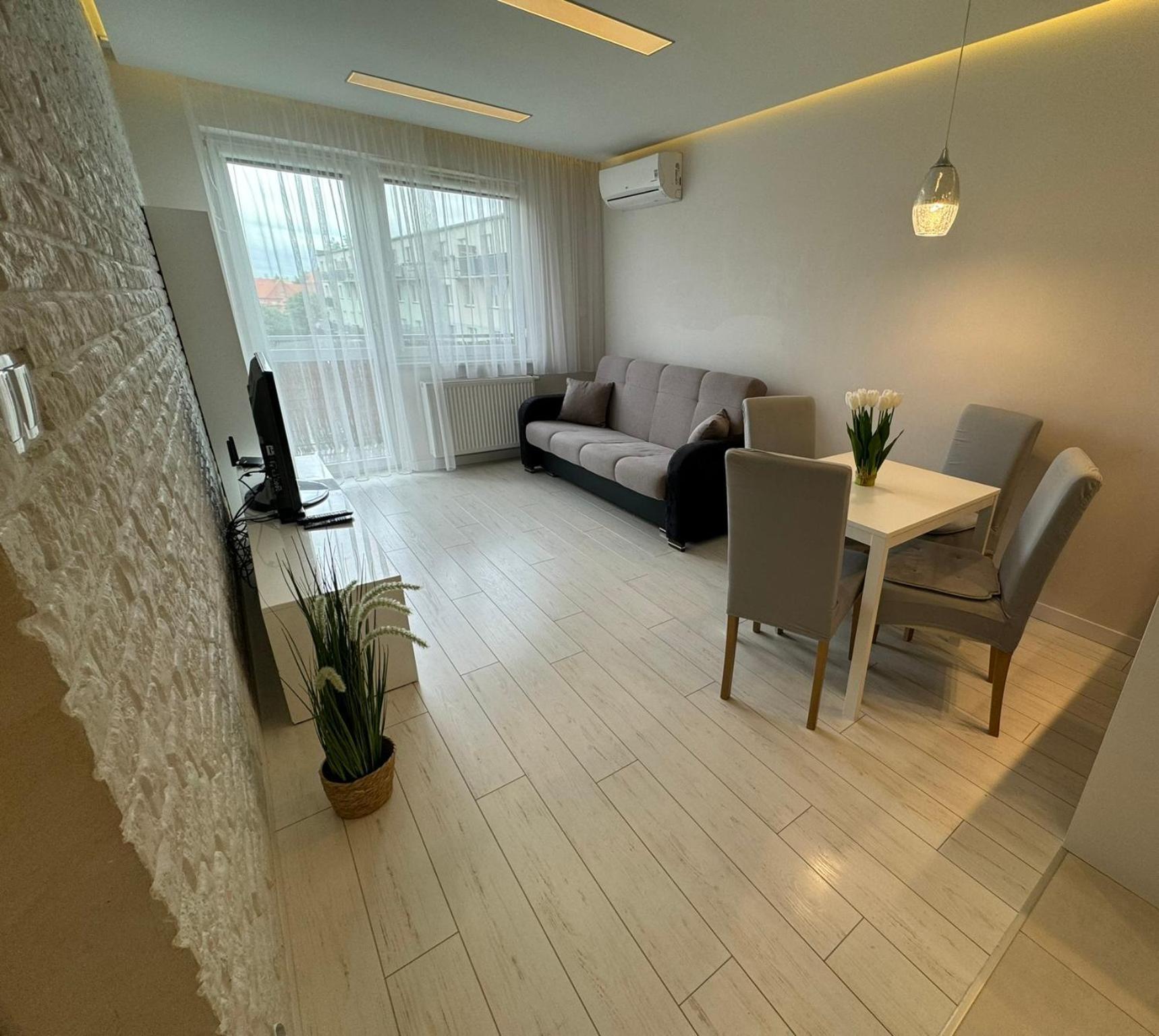 Bozki Apartament Kętrzyn Buitenkant foto